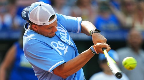 NFL Trending Image: Patrick Mahomes shows off skills at Royals celebrity softball game